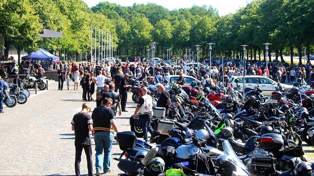 Demonstration for anbragte børn og ungesretssikkerhed